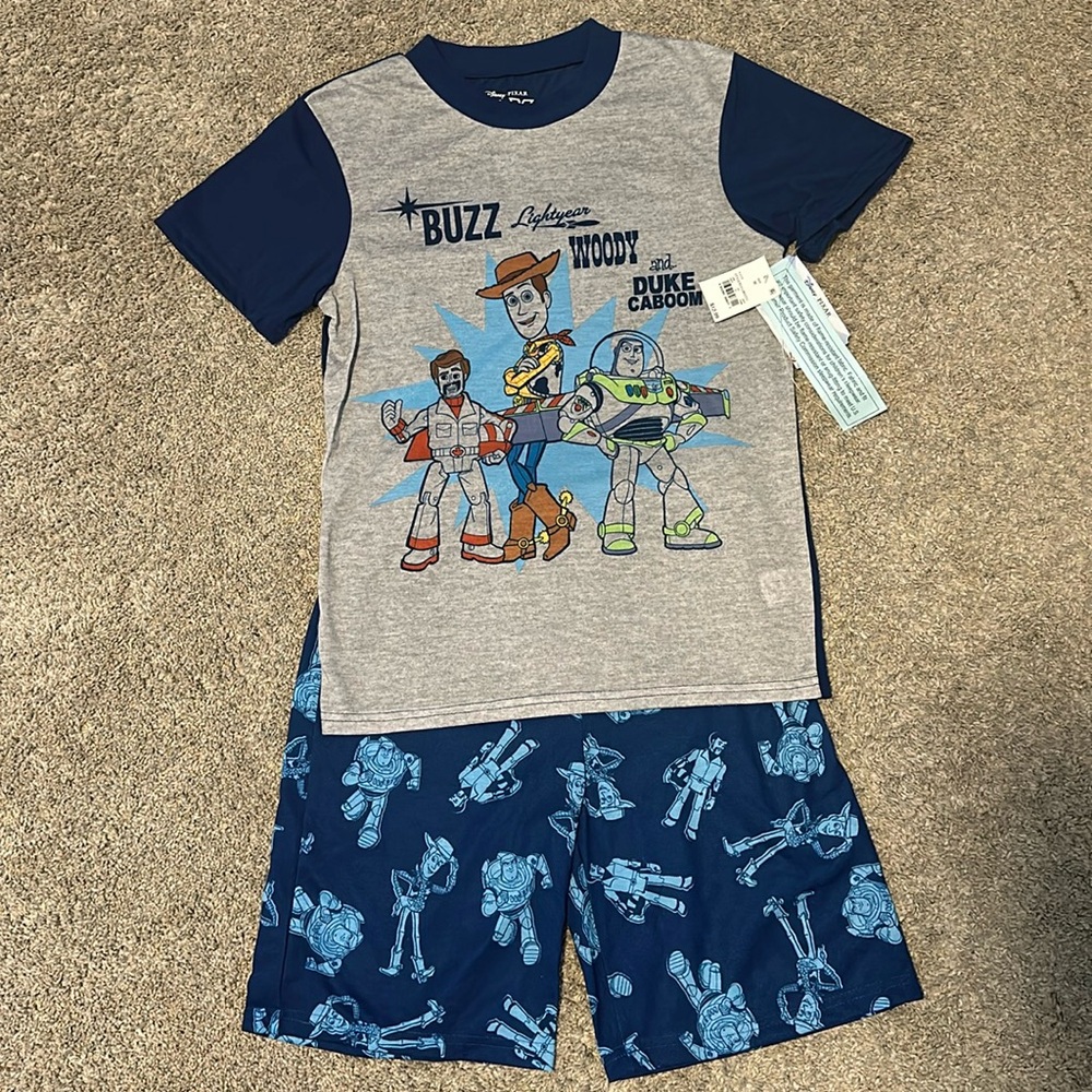 Disney boys Toy Story size medium pajamas NWT